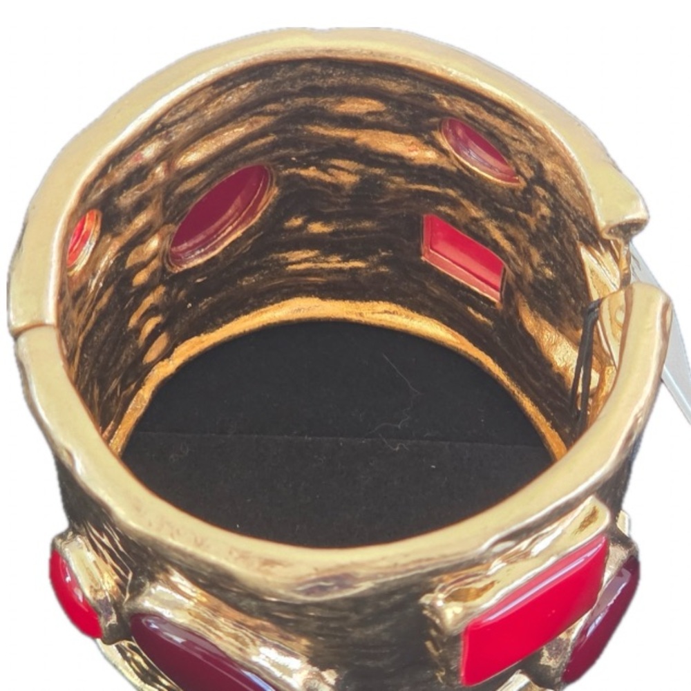 NWT ⚜️♥️⚜️ Piper K Gold and Red Statement Cuff Bracelet - Picture 8 of 8